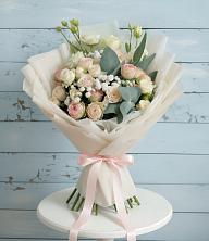 Букет цветов из:  Розы и Лизиантусы в Поповке