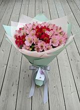 Букет цветов из:  Альстромерии #REPLACE_PRED# Поповке