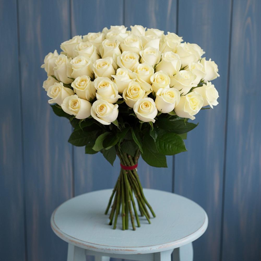 Букет 51 Белая роза Эдлесс Лав в Поповке