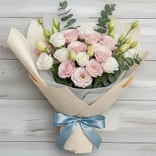 Букет цветов из:  Лизиантусы в Поповке