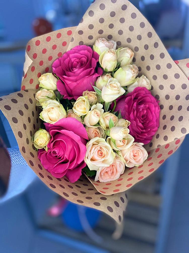 Букет цветов из: Розы в Поповке