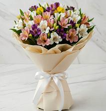 Букет цветов из:  Альстромерии в Поповке