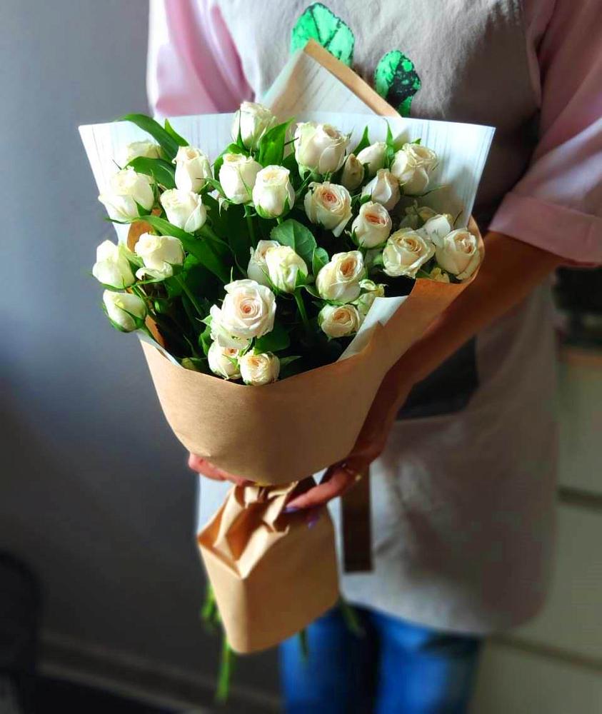 Букет цветов из: Розы в Поповке