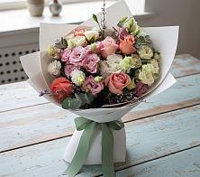 Букет цветов из:  Розы, Лизиантусы и Гвоздики в Поповке