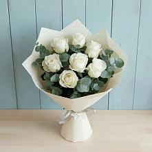 Букет Белые розы в Эвкалипте в Поповке